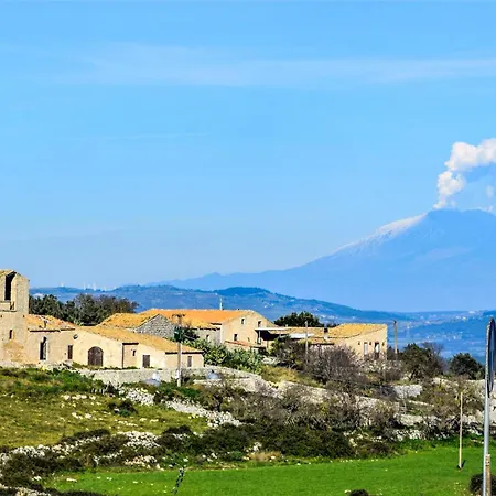 Dom wakacyjny 3 Bedroom In Ragusa Donnafugata